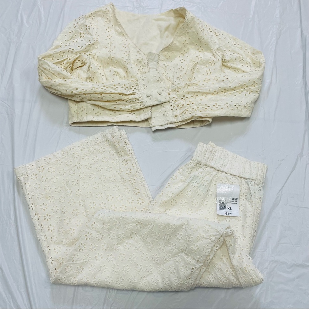 Forever 21 - Size XS - Ivory Eyelet Set - Wide Leg Pants/ Cropped Jacket - New